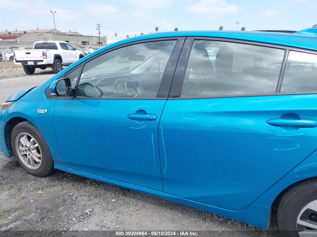 Toyota Prius Prime Plus 2018 JTDKARFP9J3093812 Image 15