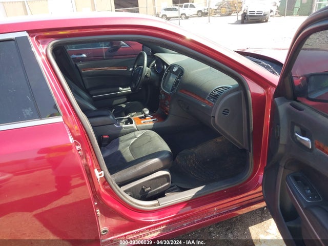 2C3CCAAG4EH105654 Chrysler 300
