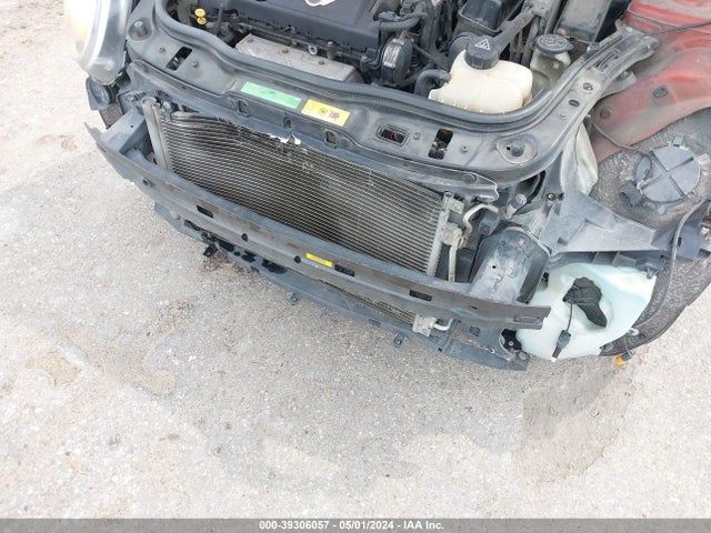 2011 MINI COOPER WMWSU3C58BT092723 Photo 5