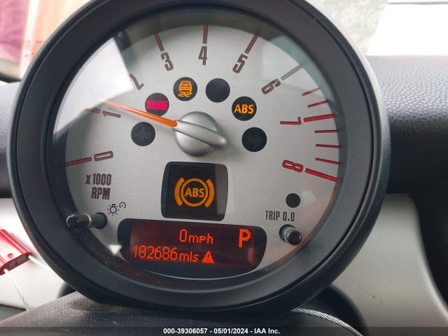 2011 MINI COOPER WMWSU3C58BT092723 Photo 6