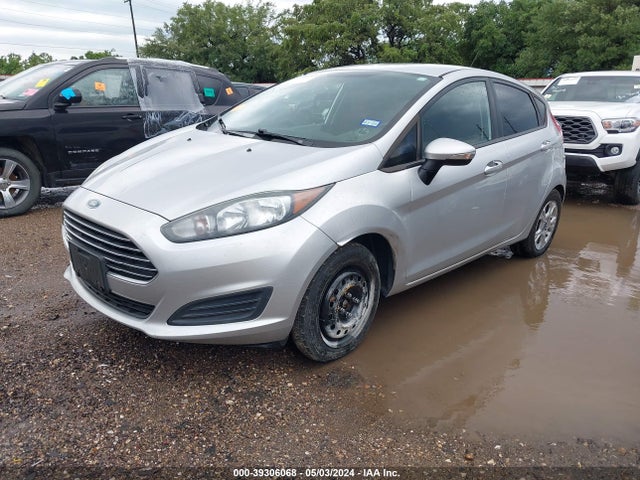 Ford FIESTA SE 2015 3FADP4EJ6FM115428 Image 2