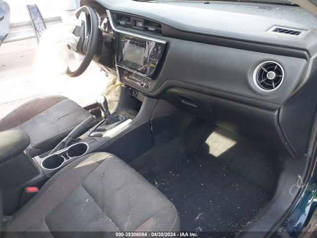 Toyota COROLLA LE 2018 2T1BURHE8JC966959 Image 5