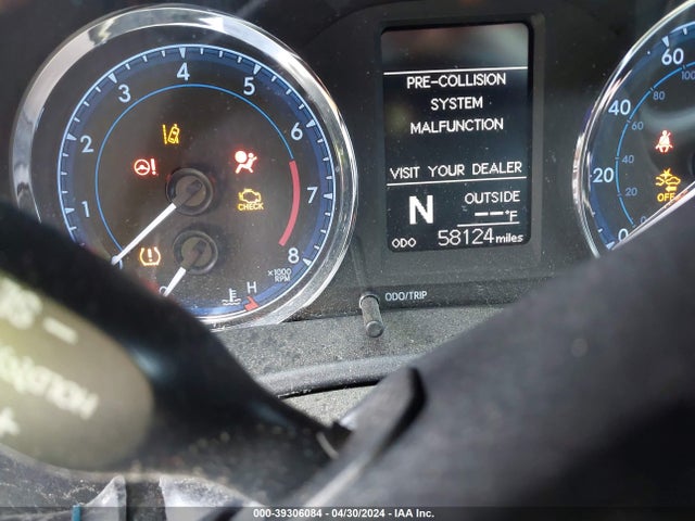 Toyota COROLLA LE 2018 2T1BURHE8JC966959 Image 7