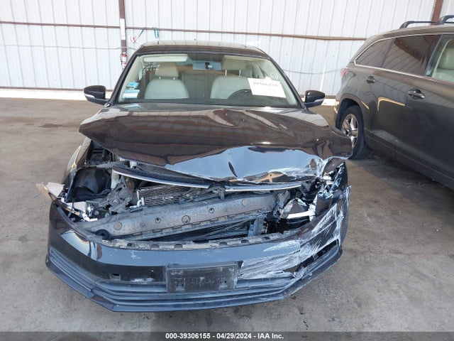 3VWLA7AJ7FM324673 Volkswagen Jetta 2.0l Tdi Se