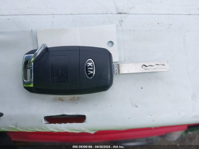KIA Optima Lx 2019 5XXGT4L30KG309150 Image 11