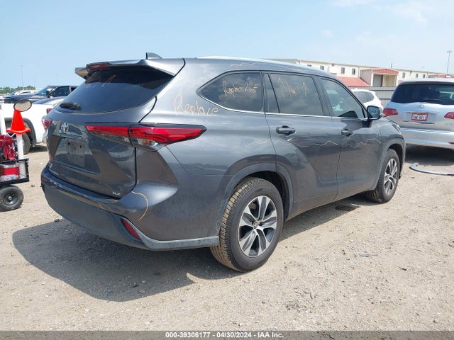 Toyota Highlander Xle 2021 5TDGZRAH0MS040305 Image 4