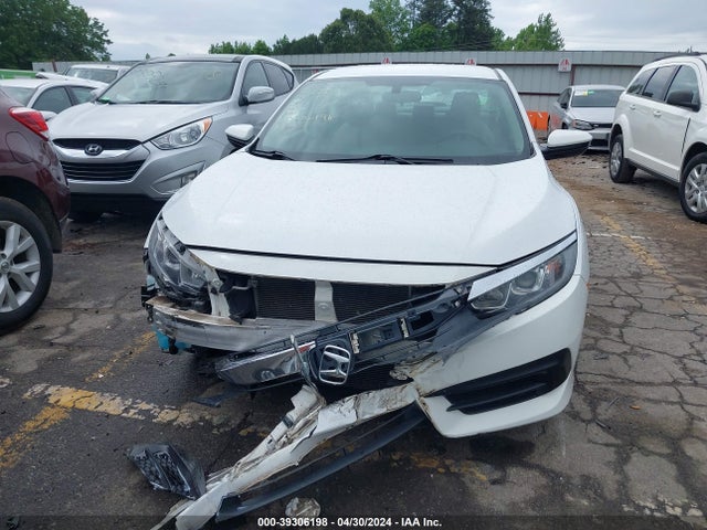 Honda Civic Lx 2018 2HGFC2F54JH570226 Image 12