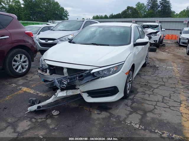 Honda Civic Lx 2018 2HGFC2F54JH570226 Image 2