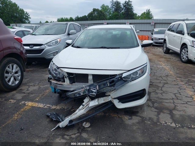Honda Civic Lx 2018 2HGFC2F54JH570226 Image 6