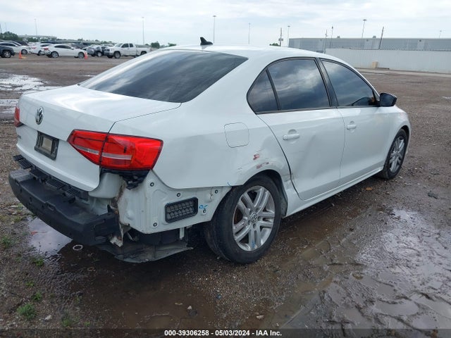 3VW2K7AJ9FM354380 Volkswagen Jetta 2.0l S
