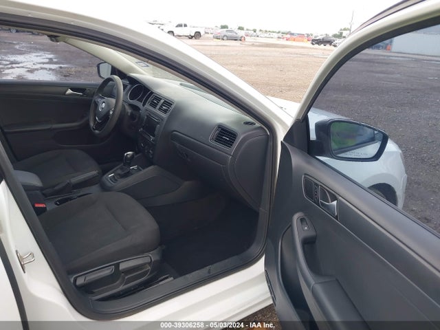 3VW2K7AJ9FM354380 Volkswagen Jetta 2.0l S