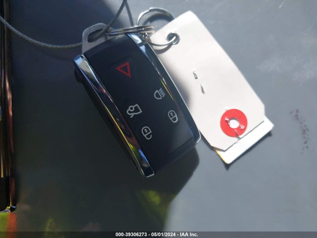 2011 JAGUAR XF SAJWA0GB8BLR84404 Photo 10