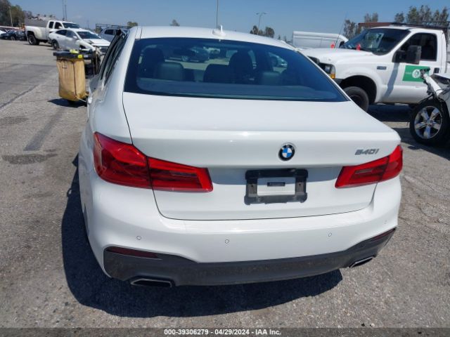 WBAJE5C50JWA97418 BMW 540I