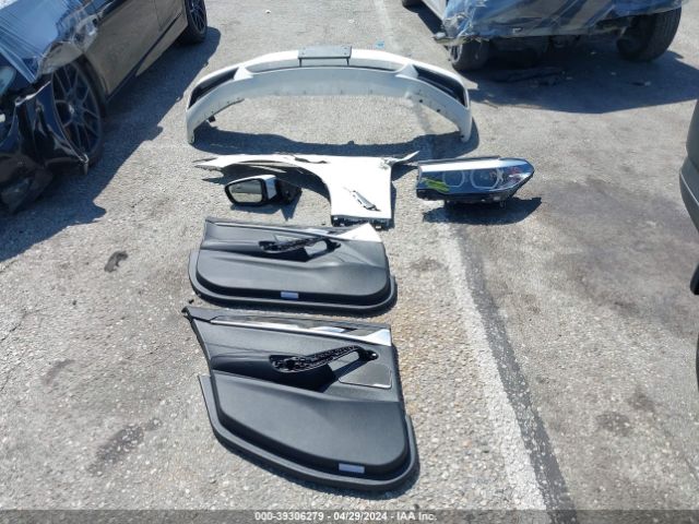 WBAJE5C50JWA97418 BMW 540I