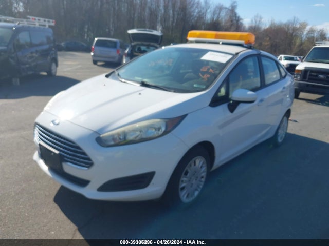 Ford FIESTA S 2015 3FADP4AJ9FM170851 Image 2