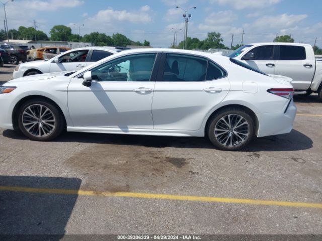 4T1G11AK9LU326826 Toyota CAMRY SE