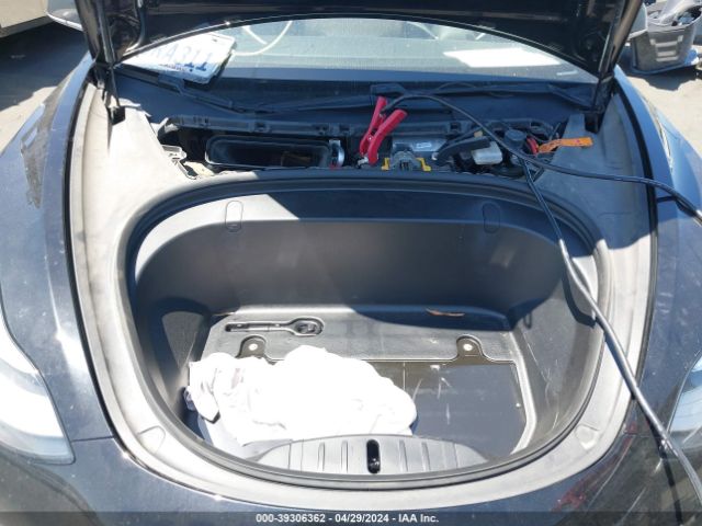 5YJ3E1EB0JF103467 Tesla Model 3 Long Range/performance