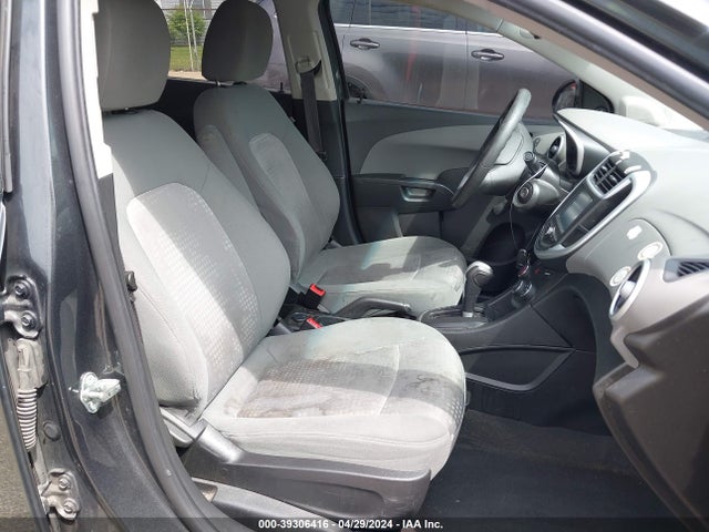 Chevrolet Sonic Ls Auto 2017 1G1JB5SH3H4134044 Image 5