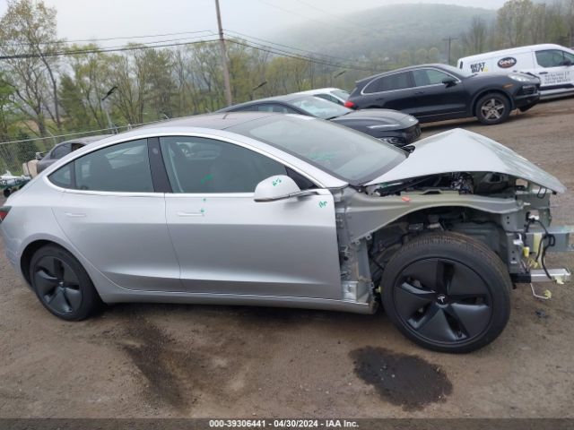 5YJ3E1EA5JF037473 Tesla Model 3 Long Range/mid Range
