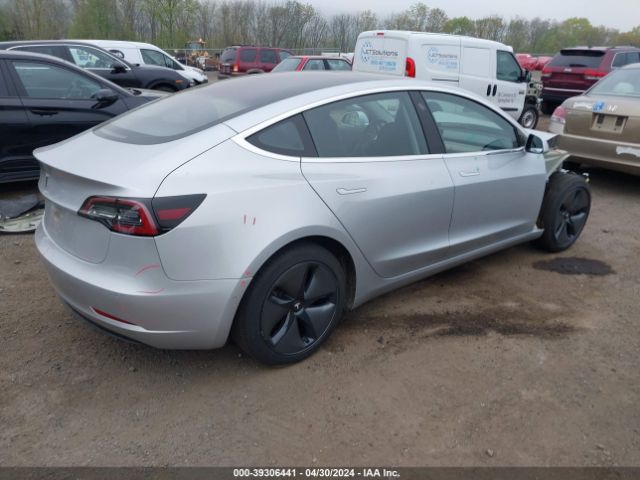 5YJ3E1EA5JF037473 Tesla Model 3 Long Range/mid Range