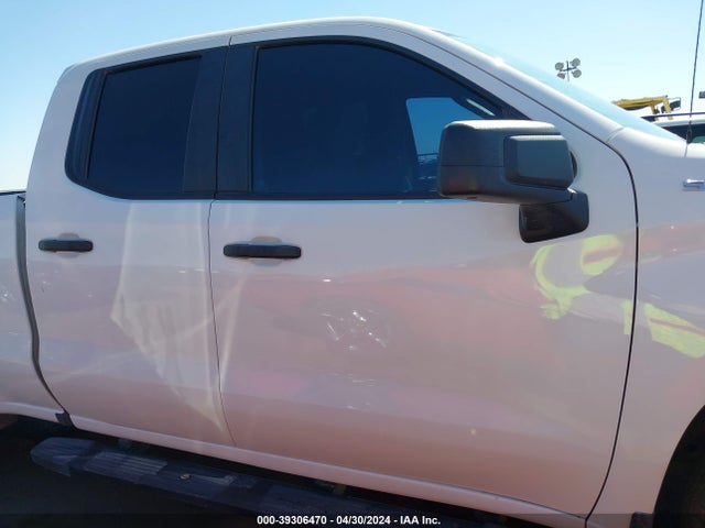 Chevrolet Silverado 1500 Custom 2019 1GCRWBEH1KZ411955 Image 13