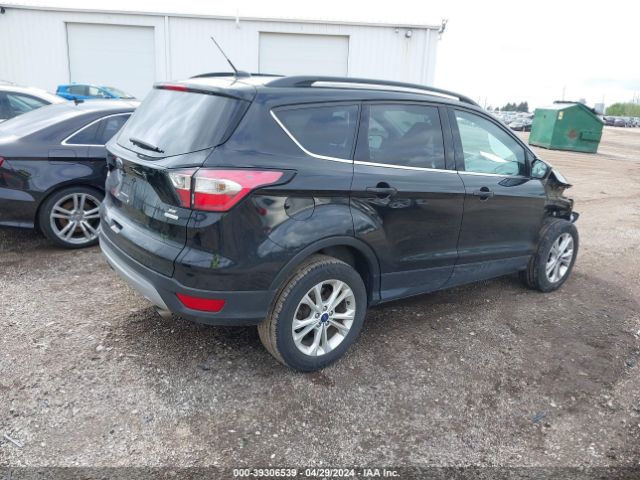 1FMCU0GD5JUA03394 Ford ESCAPE SE