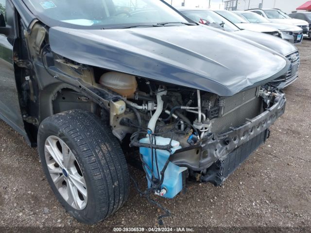1FMCU0GD5JUA03394 Ford ESCAPE SE