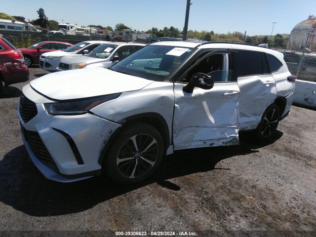 Toyota Highlander Xse 2022 5TDJZRBH6NS174080 Image 2