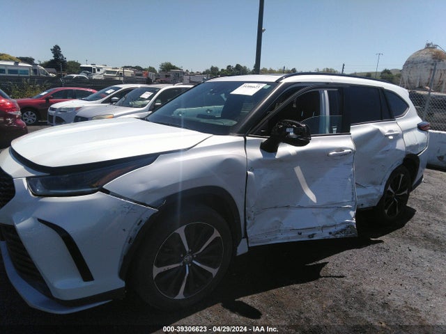 Toyota Highlander Xse 2022 5TDJZRBH6NS174080 Image 6