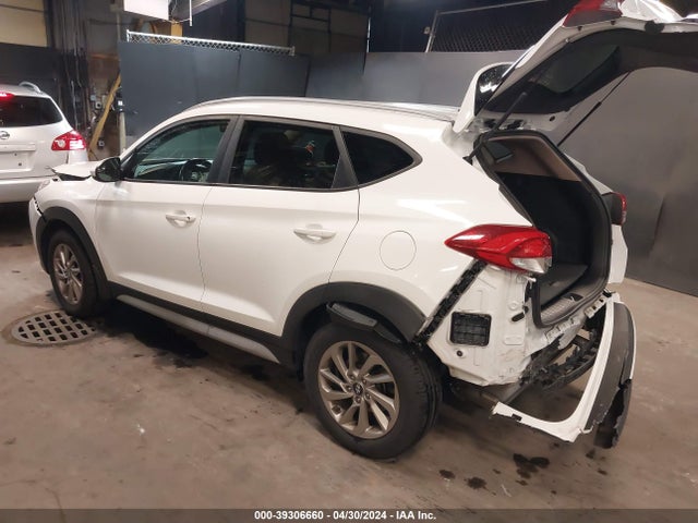 Hyundai TUCSON SE 2017 KM8J3CA48HU565109 Image 3