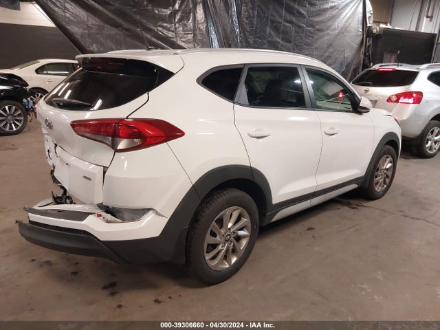 Hyundai TUCSON SE 2017 KM8J3CA48HU565109 Image 4