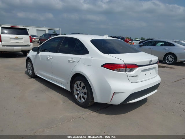 Toyota COROLLA LE 2021 5YFEPMAE0MP181101 Image 3