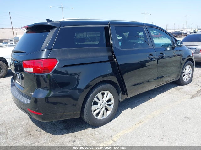KIA SEDONA LX 2016 KNDMB5C19G6103339 Image 4