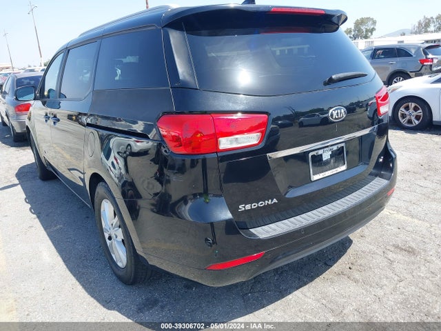 KIA SEDONA LX 2016 KNDMB5C19G6103339 Image 6