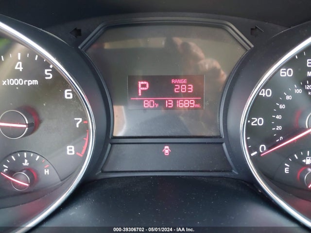 KIA SEDONA LX 2016 KNDMB5C19G6103339 Image 7