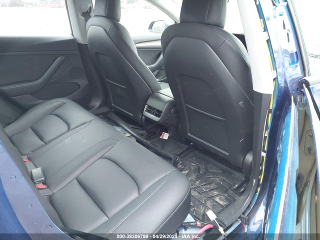 Tesla Model 3 Rear-wheel Drive 2022 5YJ3E1EA5NF251742 Image 8