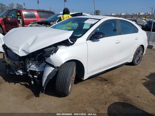 KIA FORTE GT 2024 3KPF44AC1RE699559 Image 2