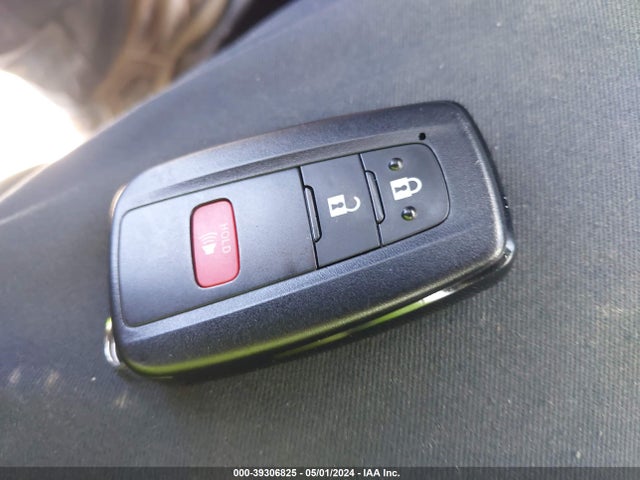 Toyota Prius Le Awd-e 2022 JTDL9MFU8N3033581 Image 11