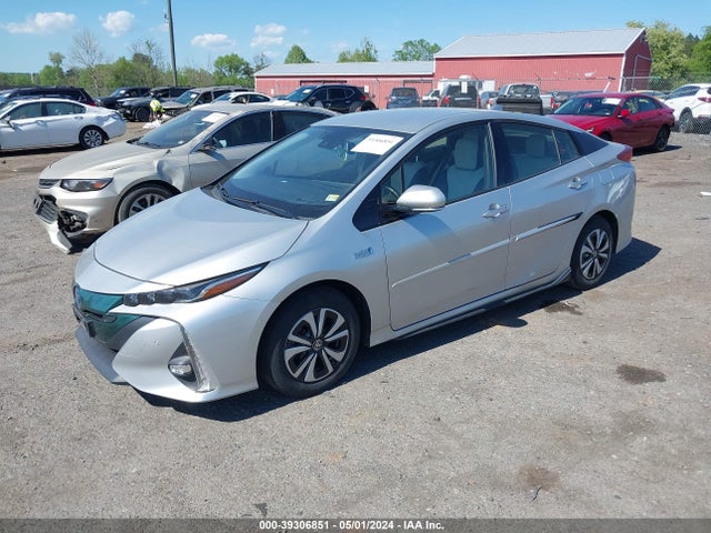 Toyota Prius Prime Advanced 2017 JTDKARFP2H3001224 Image 2