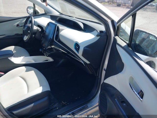 Toyota Prius Prime Advanced 2017 JTDKARFP2H3001224 Image 5