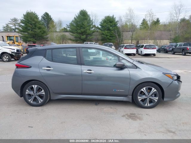 1N4AZ1CP2JC304980 Nissan LEAF SV