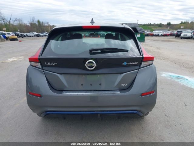 1N4AZ1CP2JC304980 Nissan LEAF SV