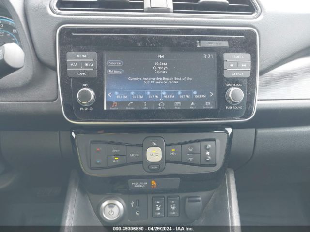 1N4AZ1CP2JC304980 Nissan LEAF SV