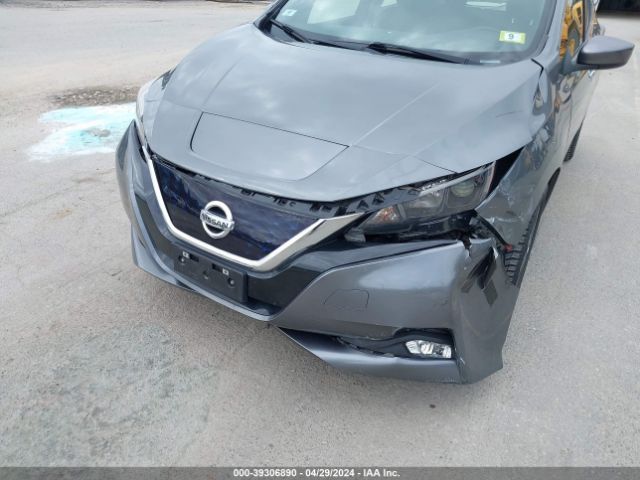 1N4AZ1CP2JC304980 Nissan LEAF SV
