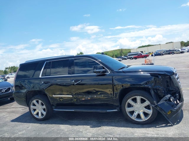 1GYS3BKJ7JR346295 Cadillac Escalade Luxury