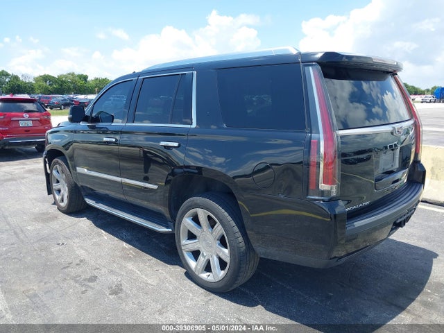 1GYS3BKJ7JR346295 Cadillac Escalade Luxury