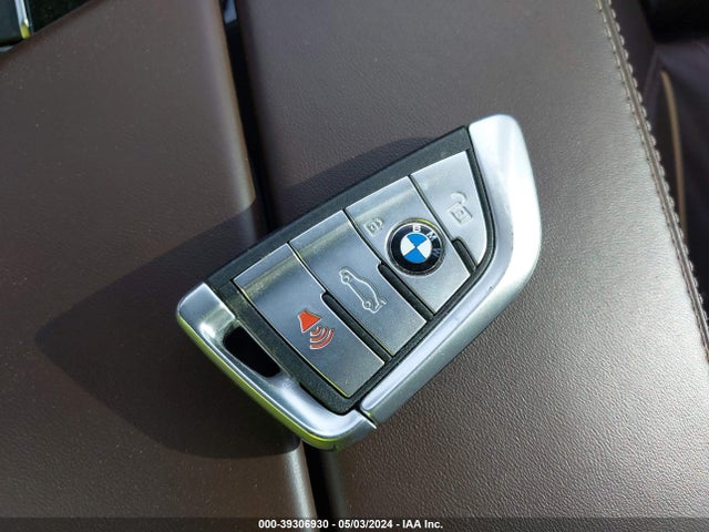 BMW M550i Xdrive 2020 WBAJS7C08LBN96757 Image 11