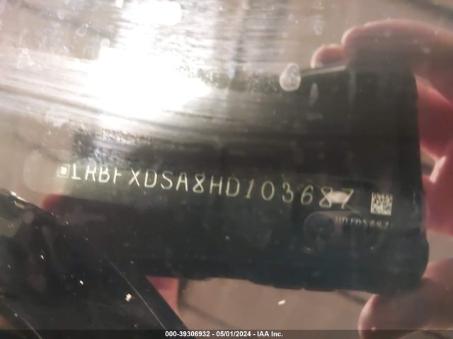 LRBFXDSA8HD103687 Buick Envision Essence
