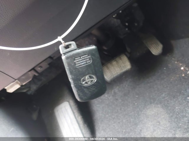 39306980 :رقم المزاد ، JTMWFREVXHJ124073 vin ، 2017 Toyota Rav4 Xle مزاد بيع