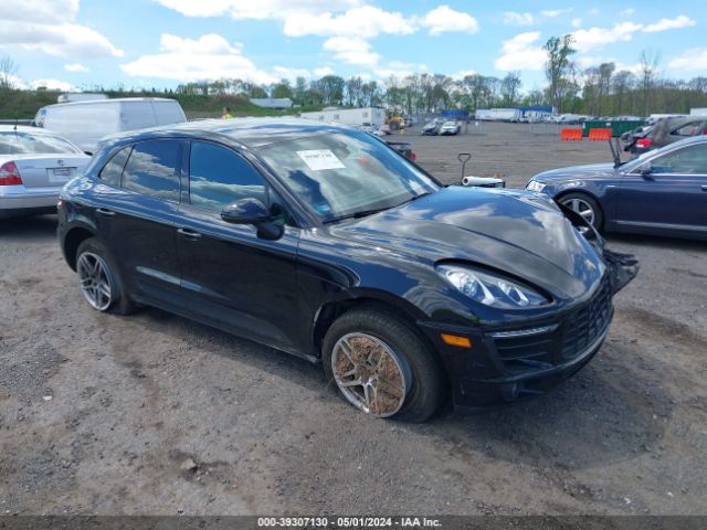 39307130 :رقم المزاد ، WP1AA2A5XJLB01942 vin ، 2018 Porsche Macan Sport Edition مزاد بيع